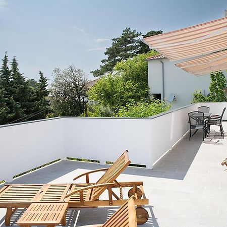 Apartmani Vrtodusic Banjol Luaran gambar