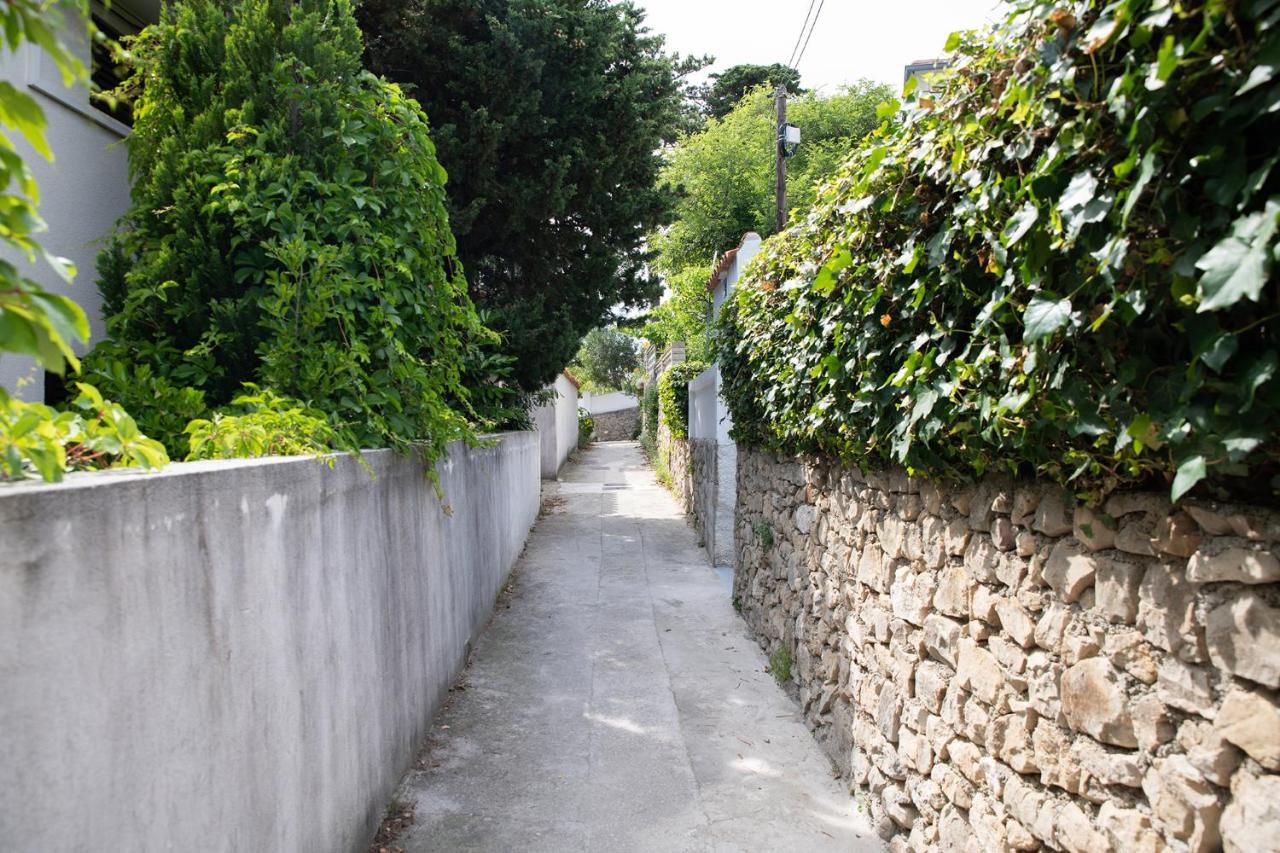 Apartmani Vrtodusic Banjol Luaran gambar