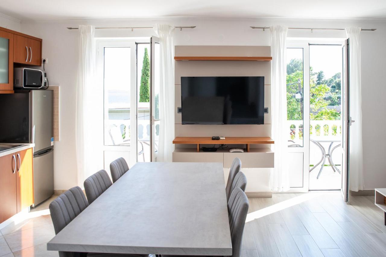Apartmani Vrtodusic Banjol Luaran gambar