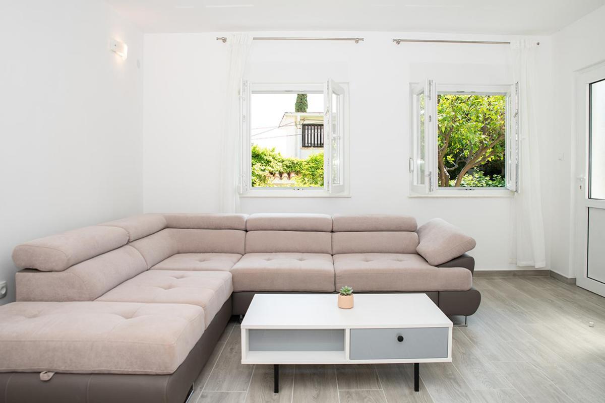 Apartmani Vrtodusic Banjol Luaran gambar